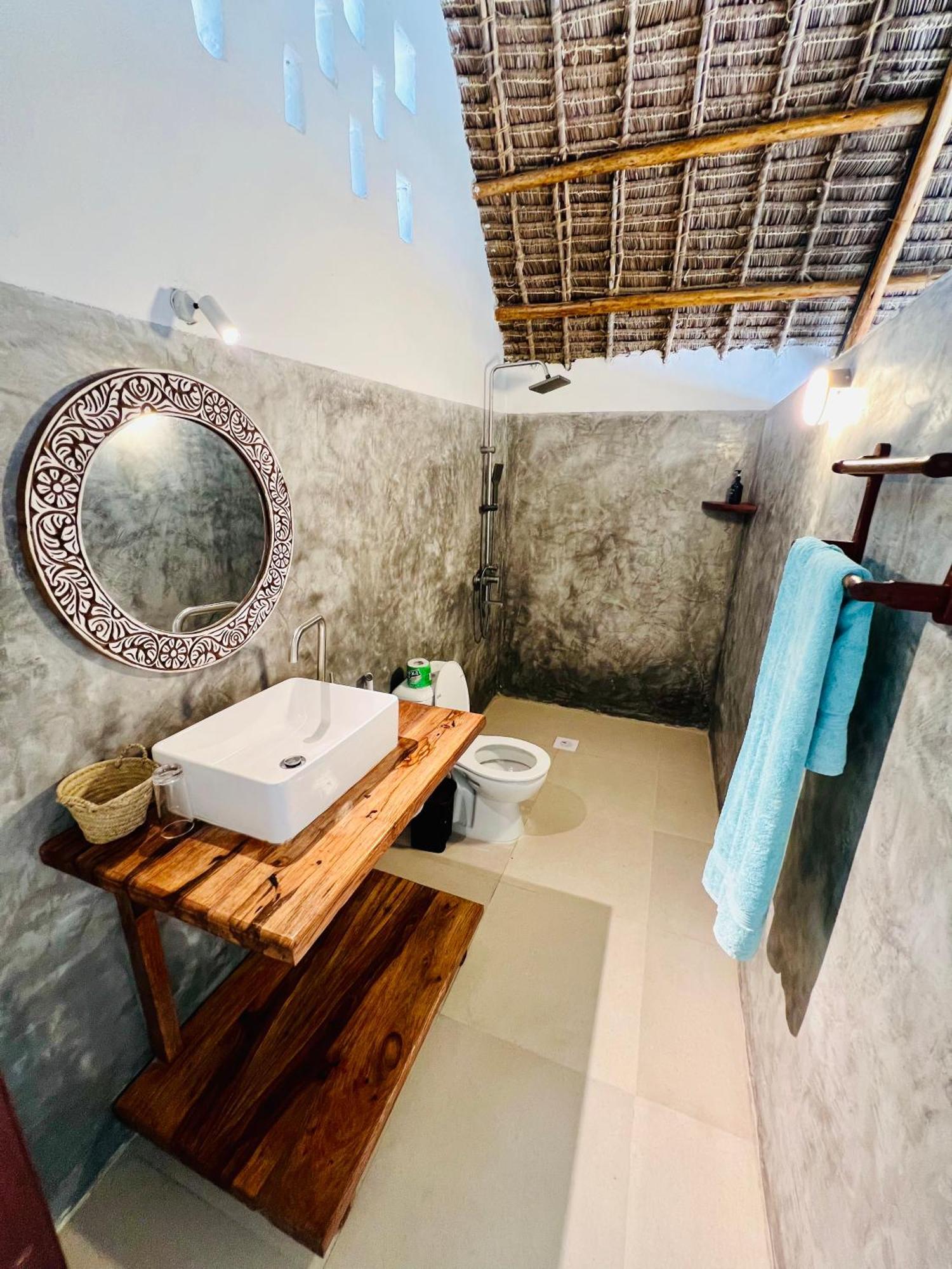 Mnana Beach Bungalows Pingwe Exterior foto